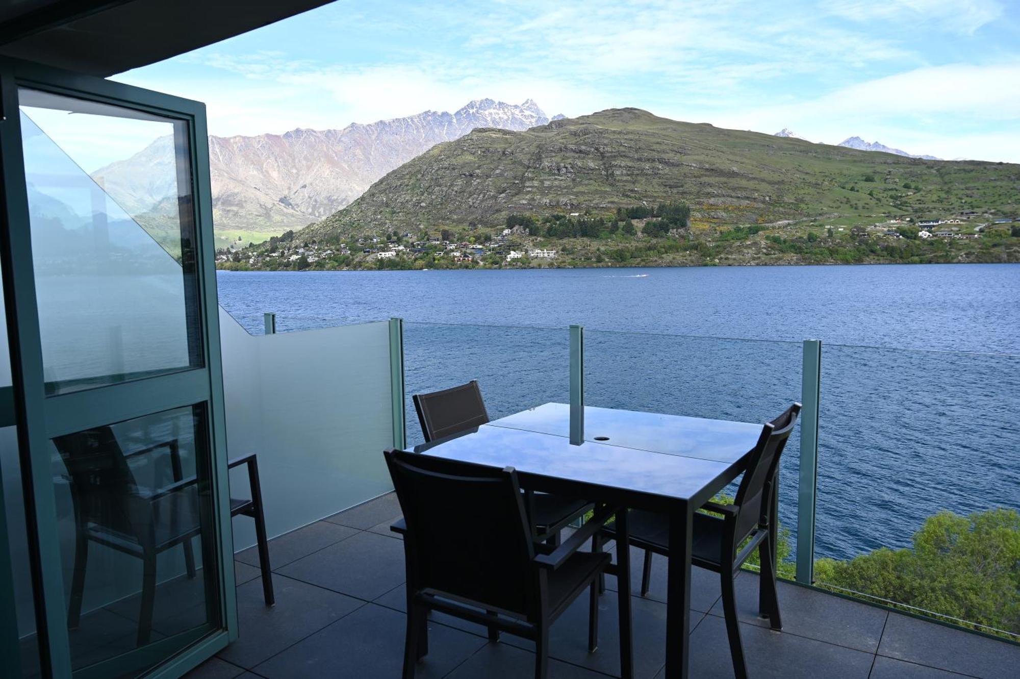 Frankton House - Queenstown Holiday Home Eksteriør bilde